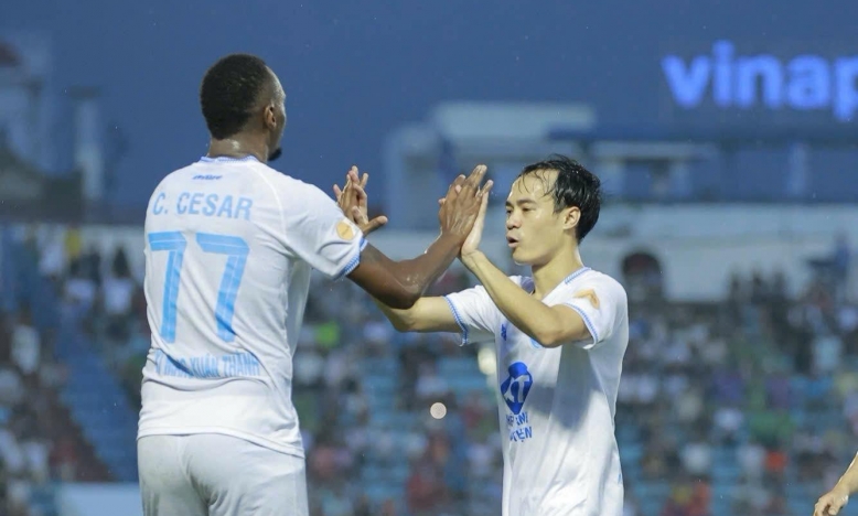 Trực tiếp Nam Định 4-1 HAGL: Vỡ trận