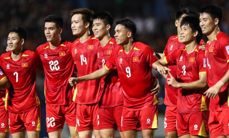CĐV Đông Nam Á phản ứng bất ngờ về danh sách ĐT Việt Nam đấu Malaysia