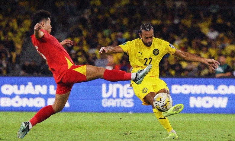 ĐT Việt Nam thua bẽ bàng 0-4 Malaysia