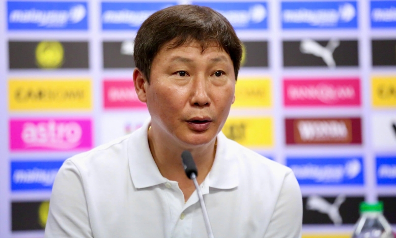 HLV Kim Sang Sik tạm chia tay ĐT Việt Nam