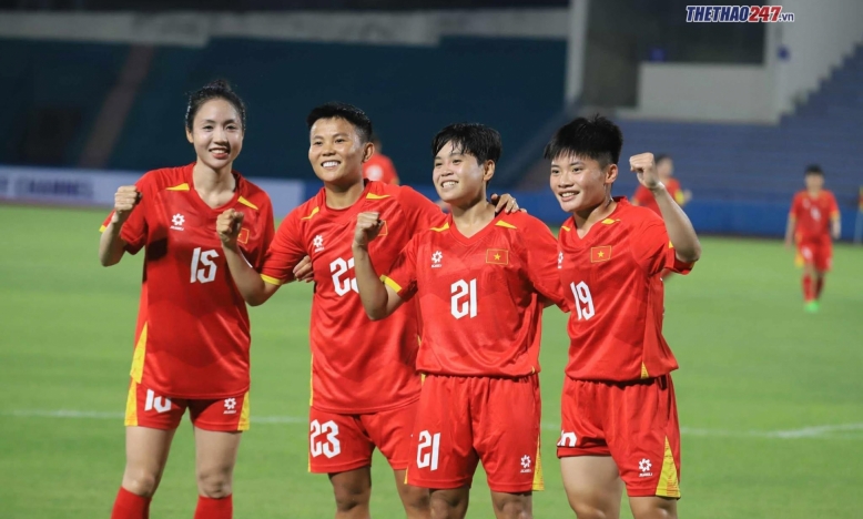 Trực tiếp Việt Nam 3-0 Maldives: Vạn Sự lập cú đúp