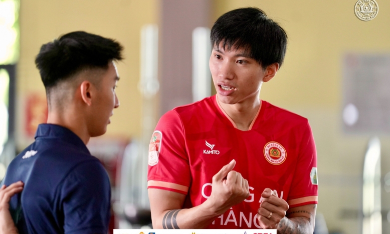 Đoàn Văn Hậu tập luyện trở lại, hẹn ngày tái xuất