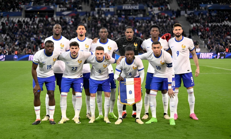 ĐT Pháp công bố danh sách dự EURO 2024: Bất ngờ sao từ Ả rập Xê út