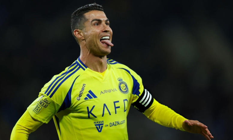 Ronaldo thăng hoa, Al Nassr thắng dễ Al Raed