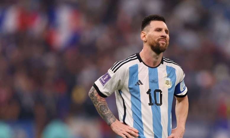 Messi nhận tin không thể buồn hơn tại ĐT Argentina