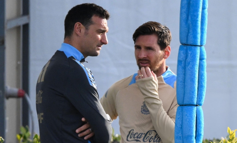 HLV Argentina không chắc chắn về Lionel Messi