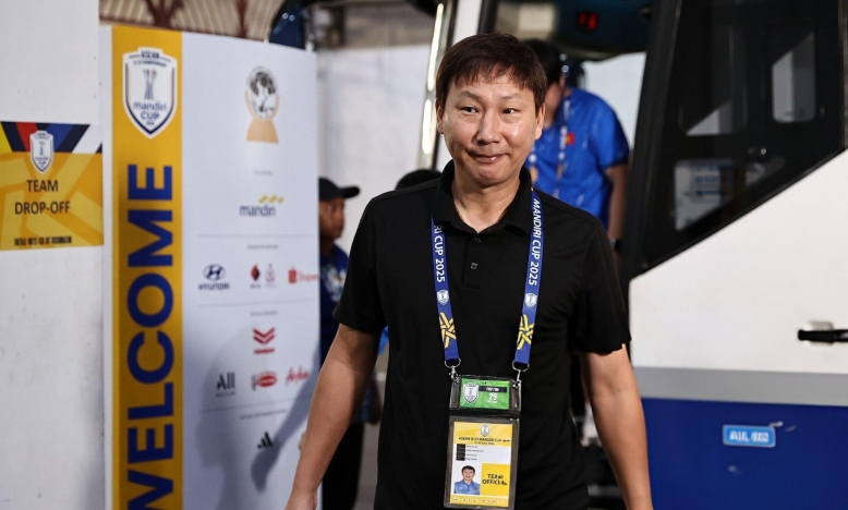 Truyền thông Indonesia chỉ trích HLV Kim Sang Sik thi đấu thiếu fair-play