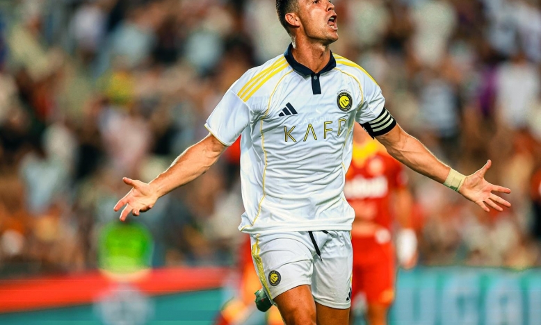 Ronaldo lập hat-trick, Al Nassr thắng dễ đội bóng Bồ Đào Nha