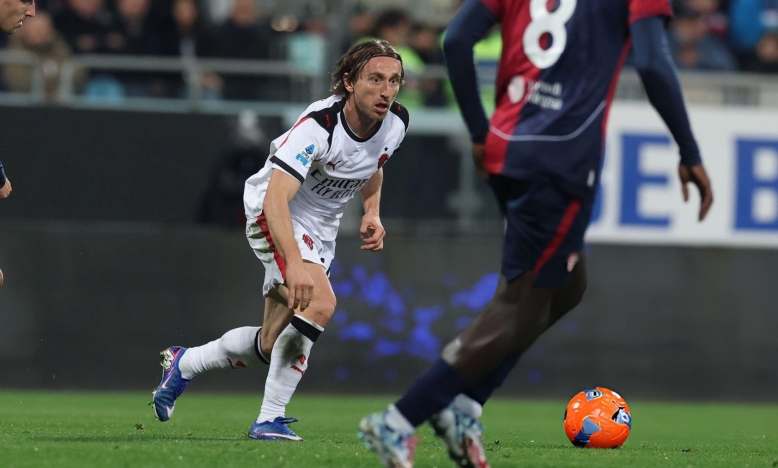Luka Modric lại gánh AC Milan, xuất sắc nhất trận ở tuổi 40