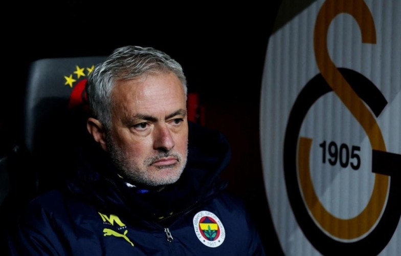 Nếu rời Fenerbahce, Mourinho chốt bến đỗ bất ngờ