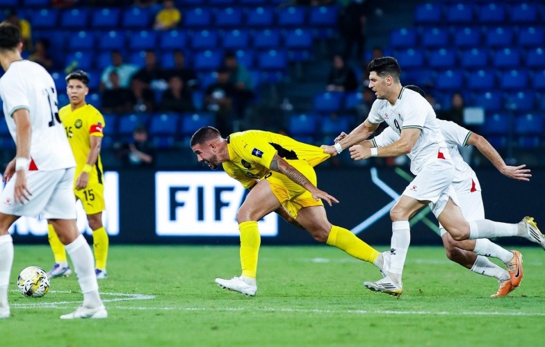 CĐV Malaysia vui mừng sau chiến thắng trước Palestine