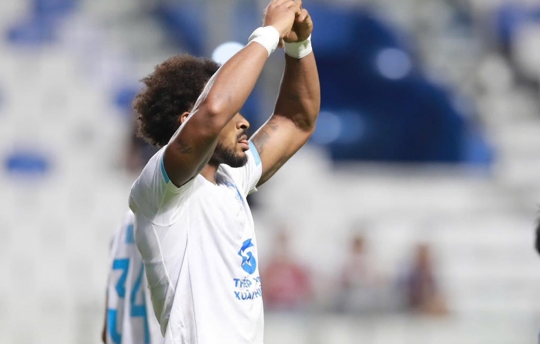 Xuân Son lập cú đúp ngay trên đất Thái Lan