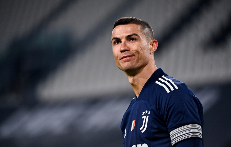Allegri khẳng định lập trường, Juve chốt giá bán Ronaldo cho đội bóng cũ