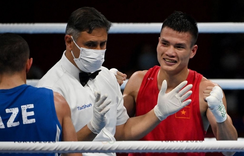 Nguyễn Văn Đương thi đấu kiên cường ở trận lịch sử tại Olympic