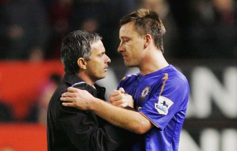 Chuyển nhượng tối 26/12: John Terry trở lại Chelsea, Mourinho có bến đỗ cực lạ?