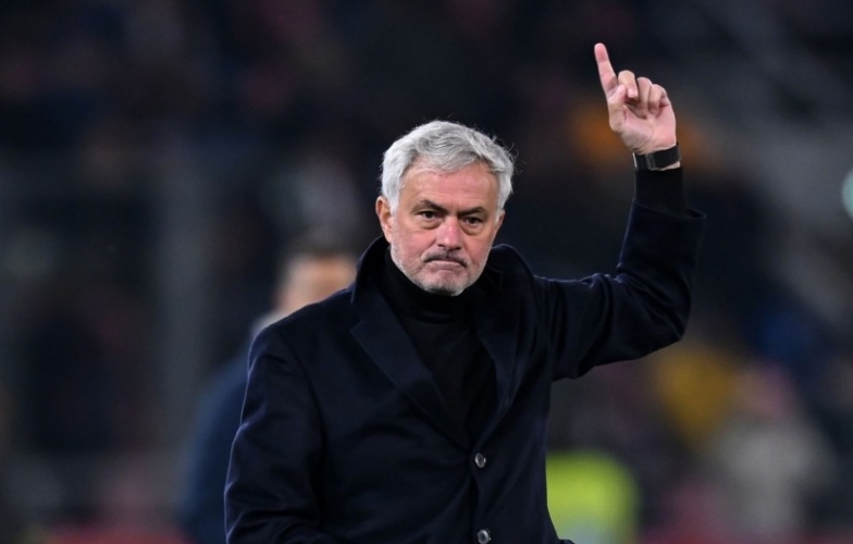 Tin chuyển nhượng 30/10: Mourinho xác nhận tái xuất Ngoại hạng Anh; MU có HLV mới