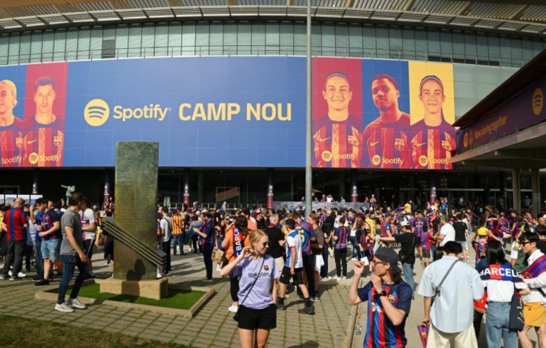 Barca ấn định ngày trở lại thánh địa Camp Nou