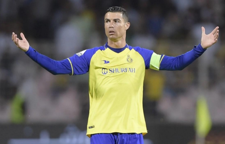 Ronaldo bất ngờ bị Al Nassr loại khỏi trận ra quân AFC Champions League