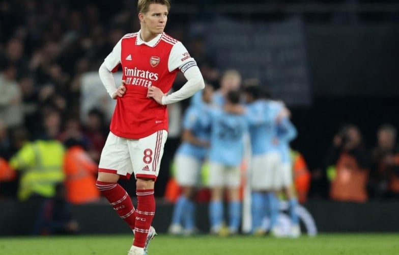 Martin Odegaard gửi tin nhắn 3 chữ đến cầu thủ Arsenal