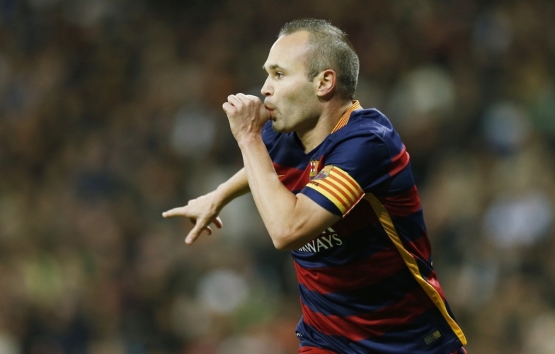 Iniesta nhận vinh dự bất ngờ từ Real Madrid