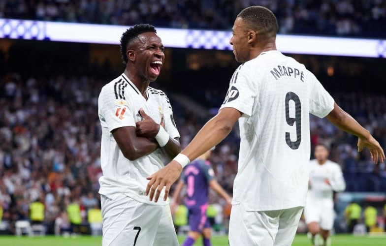 Ancelotti 'hy sinh' Mbappe vì Vinicius