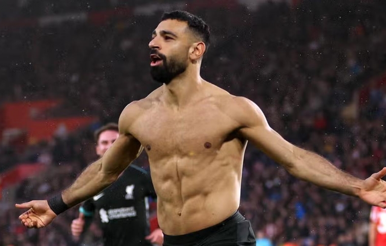 Arne Slot và CĐV Liverpool đồng loạt xin một điều từ Salah