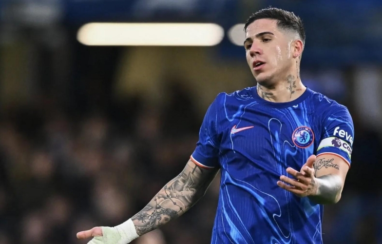 Enzo Fernandez nổi giận, tuyên bố Chelsea không đua vô địch