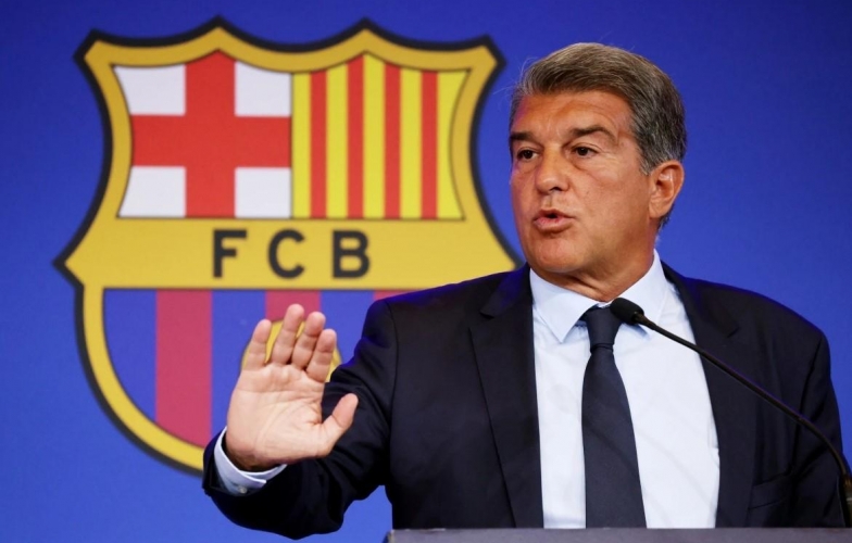 CĐV Barca yêu cầu Chủ tịch Laporta từ chức vì một lý do