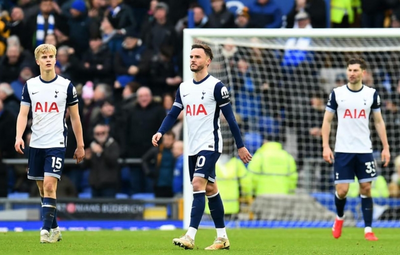 Tottenham sa lầy khủng hoảng, HLV Postecoglou gắt gỏng nói một điều