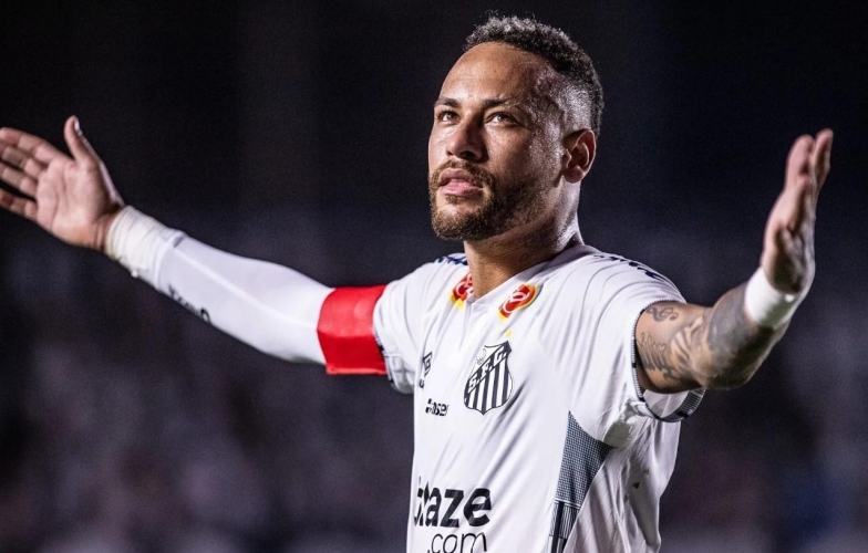 Neymar ghi bàn đầu tiên sau gần 2 năm