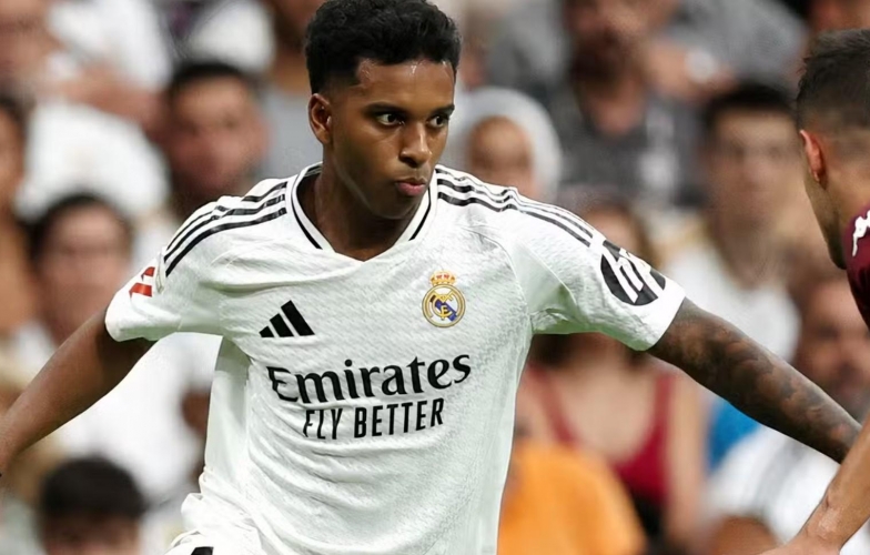 Tin chuyển nhượng 9/5: Liverpool đàm phán ký Rodrygo, Tottenham chốt giá bán Porro cho Barca