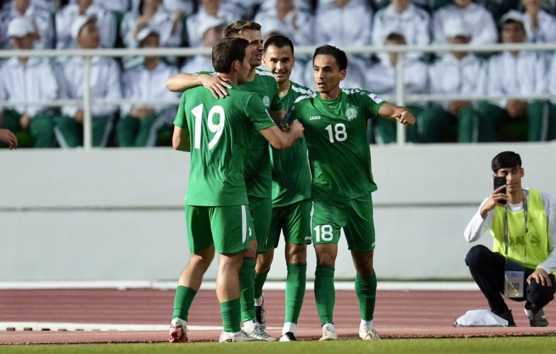 Trực tiếp Turkmenistan 3-1 Thái Lan: Chủ nhà áp đảo