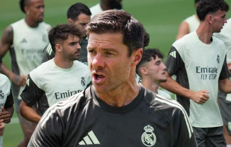 Ngôi sao ra đi, Real Madrid rộng cửa đón 'Toni Kroos mới'