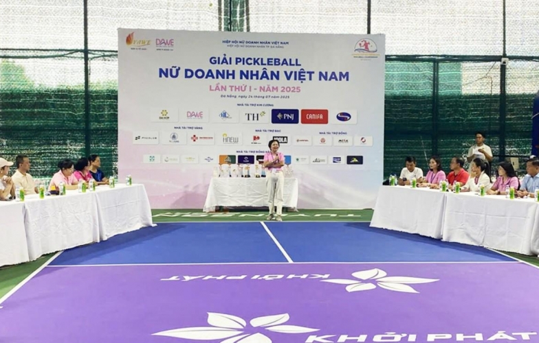 150 nữ doanh nhân tranh tài sôi nổi tại Giải Pickleball lần đầu tiên tổ chức ở Việt Nam