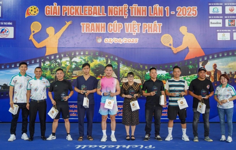 Khởi tranh giải Pickleball gây quỹ hướng về đồng bào lũ lụt