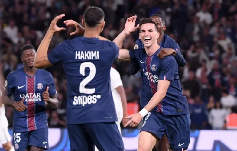 PSG chính thức đi vào lịch sử Ligue 1