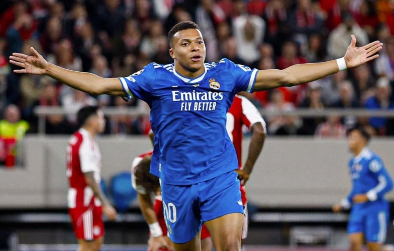 Lập poker siêu tốc, Mbappe chính thức đi vào lịch sử Champions League