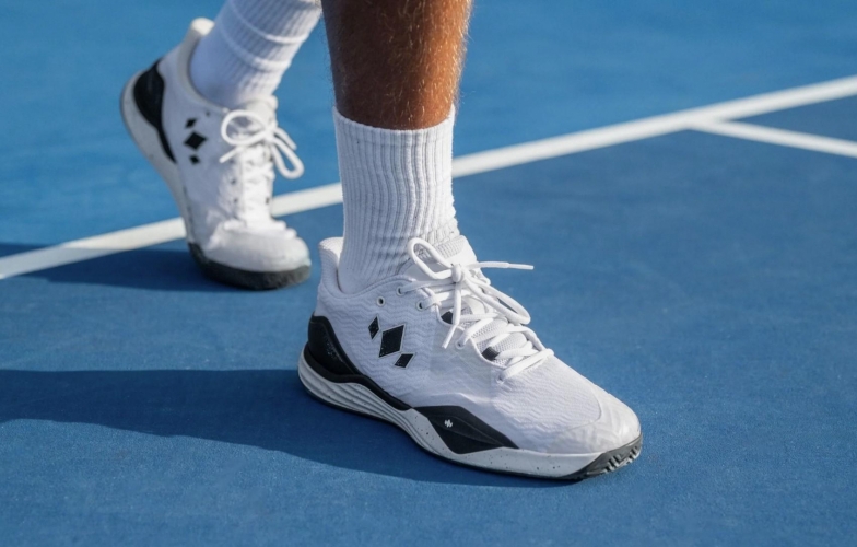 Diadem Court Burst: Đôi giày linh hoạt và bám sân dành cho người chơi pickleball tốc độ