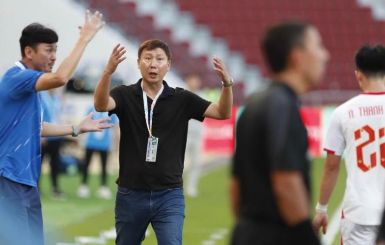 HLV Kim Sang Sik có thể bị cấm chỉ đạo ở bán kết SEA Games 33