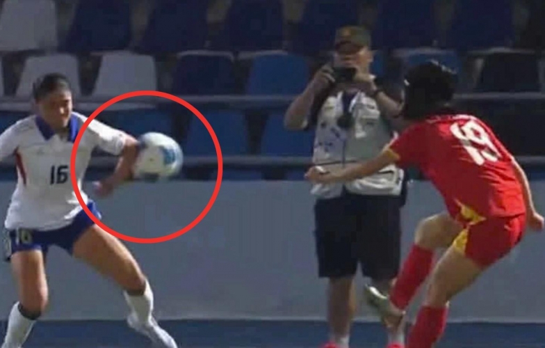 Tuyển Việt Nam bị trọng tài 'cướp trắng' quả penalty mười mươi?