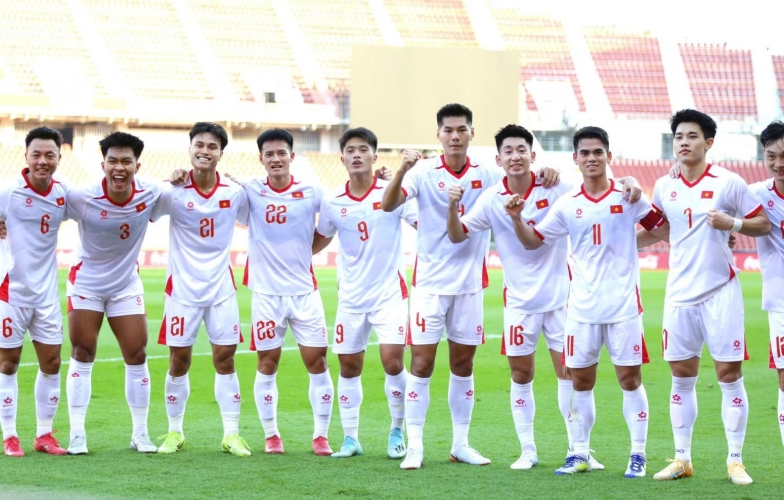 Báo Indonesia: 'Không đời nào Việt Nam chịu cúi đầu bắt tay hoà Malaysia'