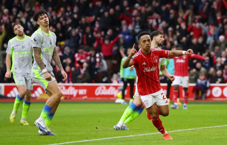 Trực tiếp Nottingham 1-2 Man City: Đôi công rực lửa
