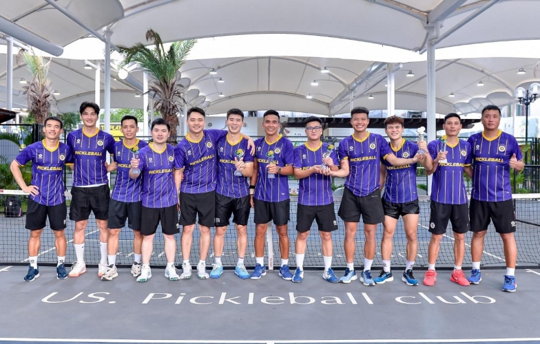 V-League tạm nghỉ, dàn cầu thủ Việt tranh thủ xả hơi cùng pickleball