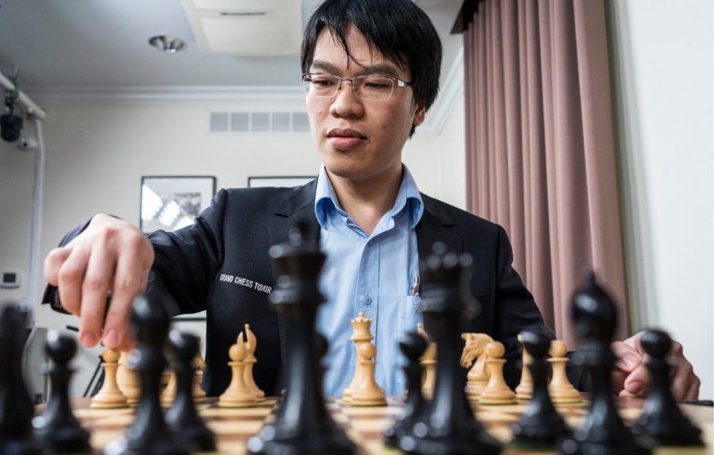Địa chấn thế giới, Lê Quang Liêm khiến kỳ thủ mạnh nhất lịch sử cờ vua ôm đầu chịu thua