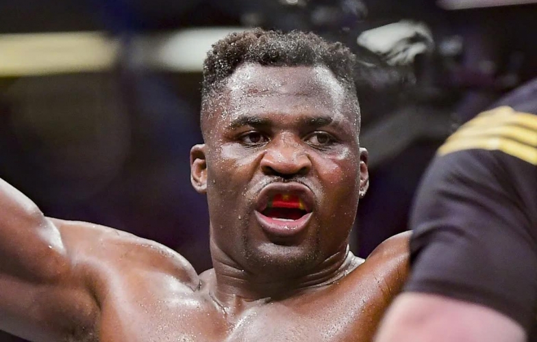 Francis Ngannou chính thức trở lại đấu trường MMA