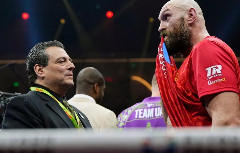 Tyson Fury bất bình sau trận thua Oleksandr Uysk