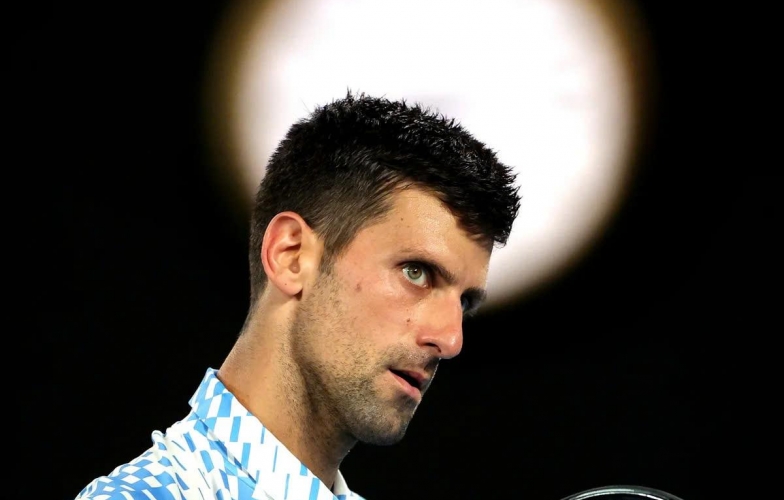 Djokovic quyết tâm 'dằn mặt' các sao trẻ quần vợt