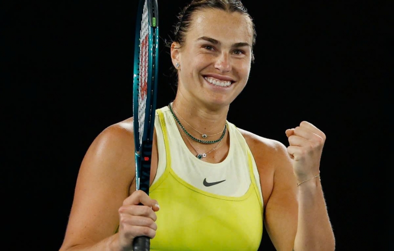 Australian Open 2025: Sabalenka nhọc nhằn vào bán kết, chạm trán 'bạn thân'