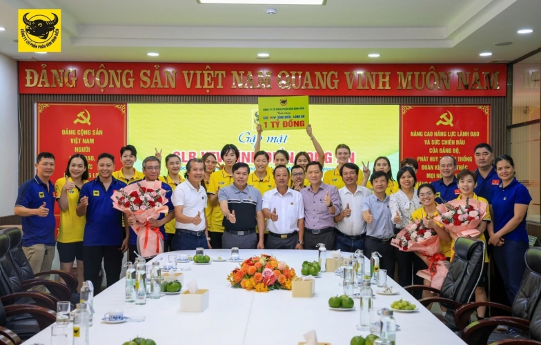 VTV Bình Điền Long An nhận thưởng nóng ngay trước giải Châu Á