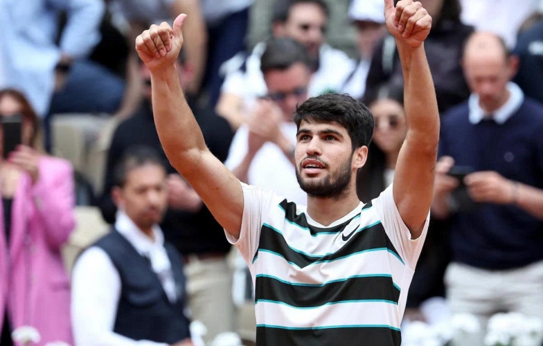 Alcaraz, Sinner khởi đầu thuận lợi tại Roland Garros 2025